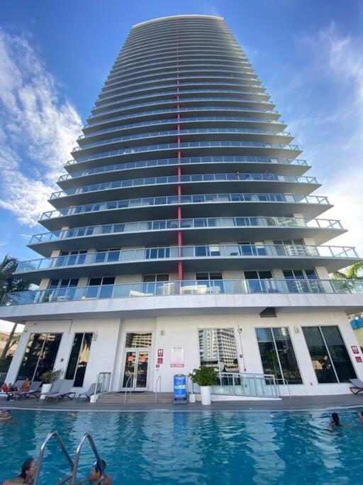 Beachwalk 1B-1B Apmt Amazing View 12A Plaja Hallandale Exterior foto