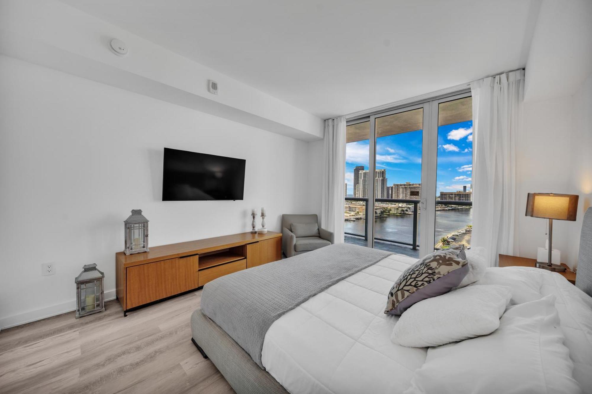 Beachwalk 1B-1B Apmt Amazing View 12A Plaja Hallandale Exterior foto